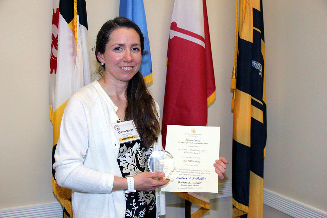 ECBC Chemist Receives “Best in Homeland Security Education” Award