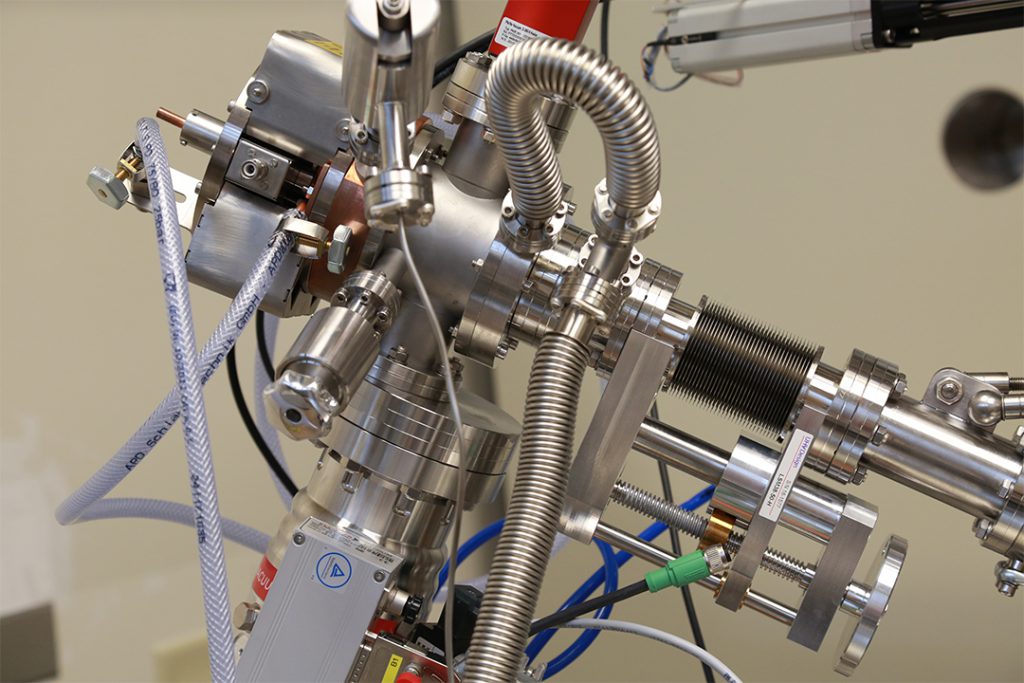 Close up image of the UV photon source for use during ultraviolet photoelectron spectroscopy.