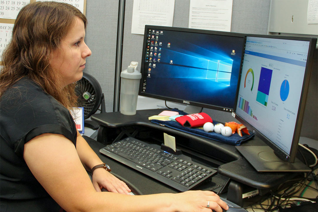 Lauren Herkes of the CCDC Chemical Biological Center’s Knowledge and Data Management Branch at Rock Island Arsenal works with the BSAT Application Dashboard.